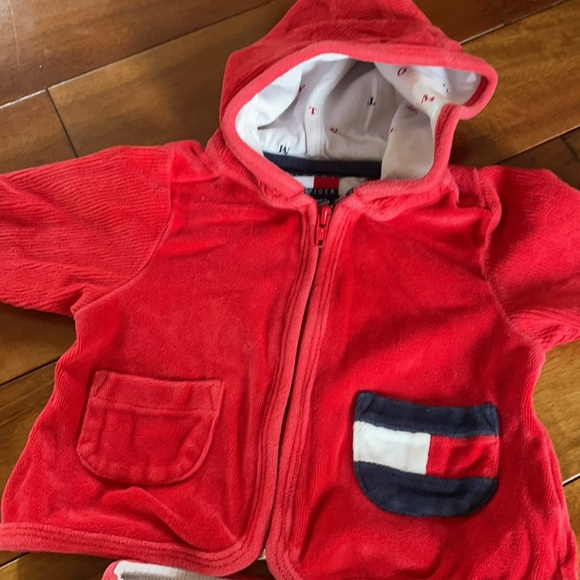 Tommy Hilfiger 6-12 Month Zip-up Hoodie and Pants Set - Picture 3 of 5